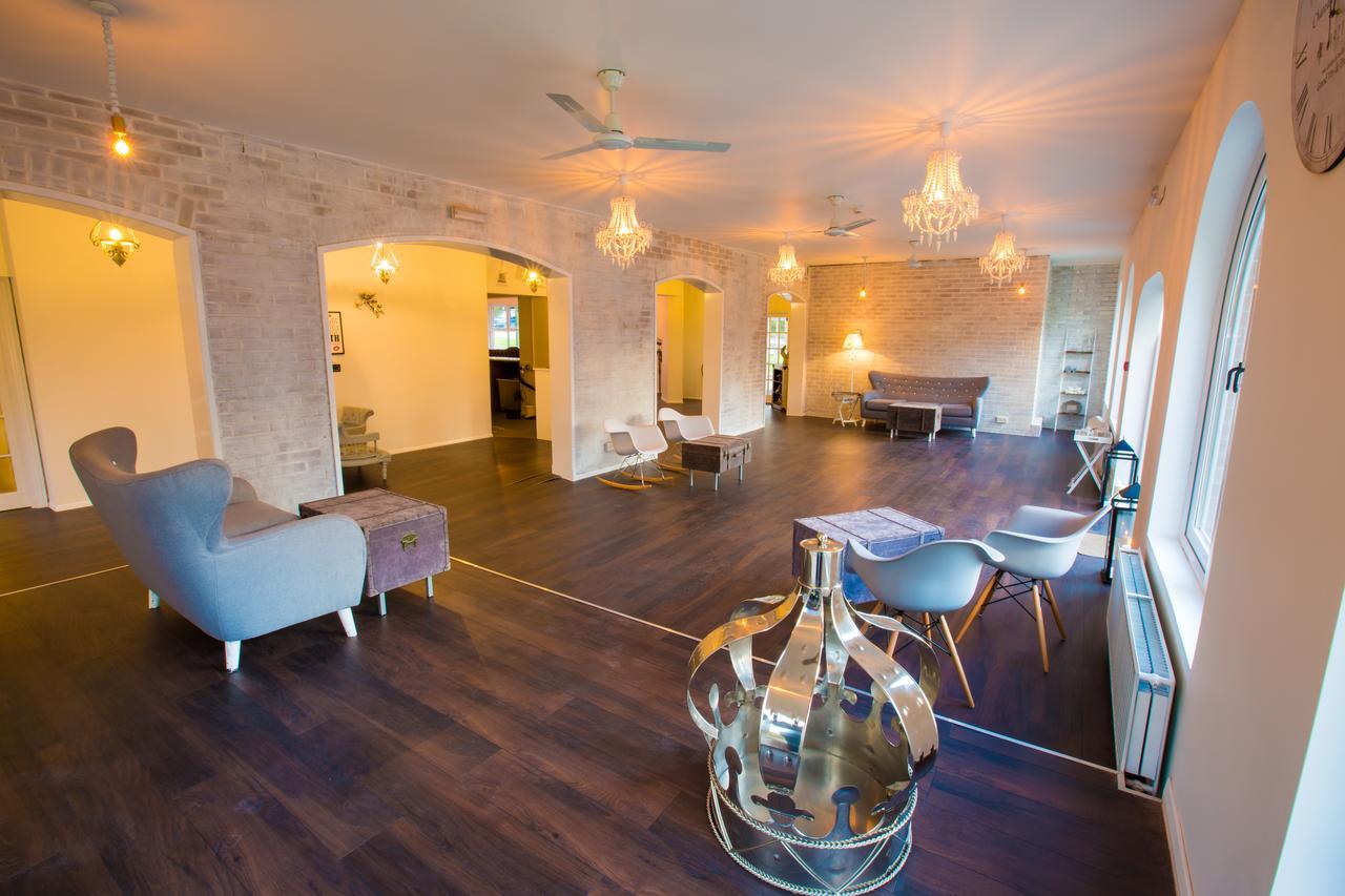 Gray Manor Hotel Cholderton Extérieur photo