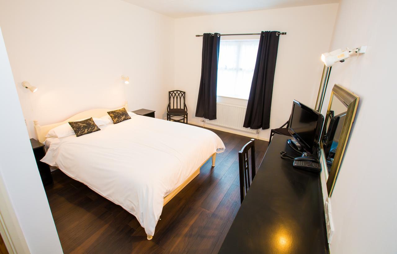 Gray Manor Hotel Cholderton Extérieur photo